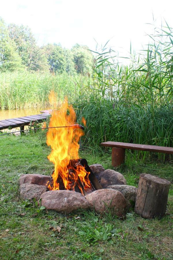 Bajkowe Mazury Apartamento Mikołajki Exterior foto